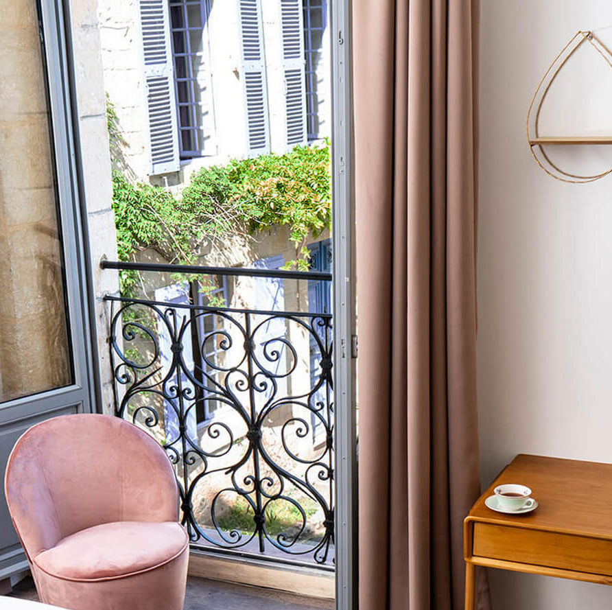 Chambre 1 spacieuse, confortable et lumineuse à Montignac-Lascaux