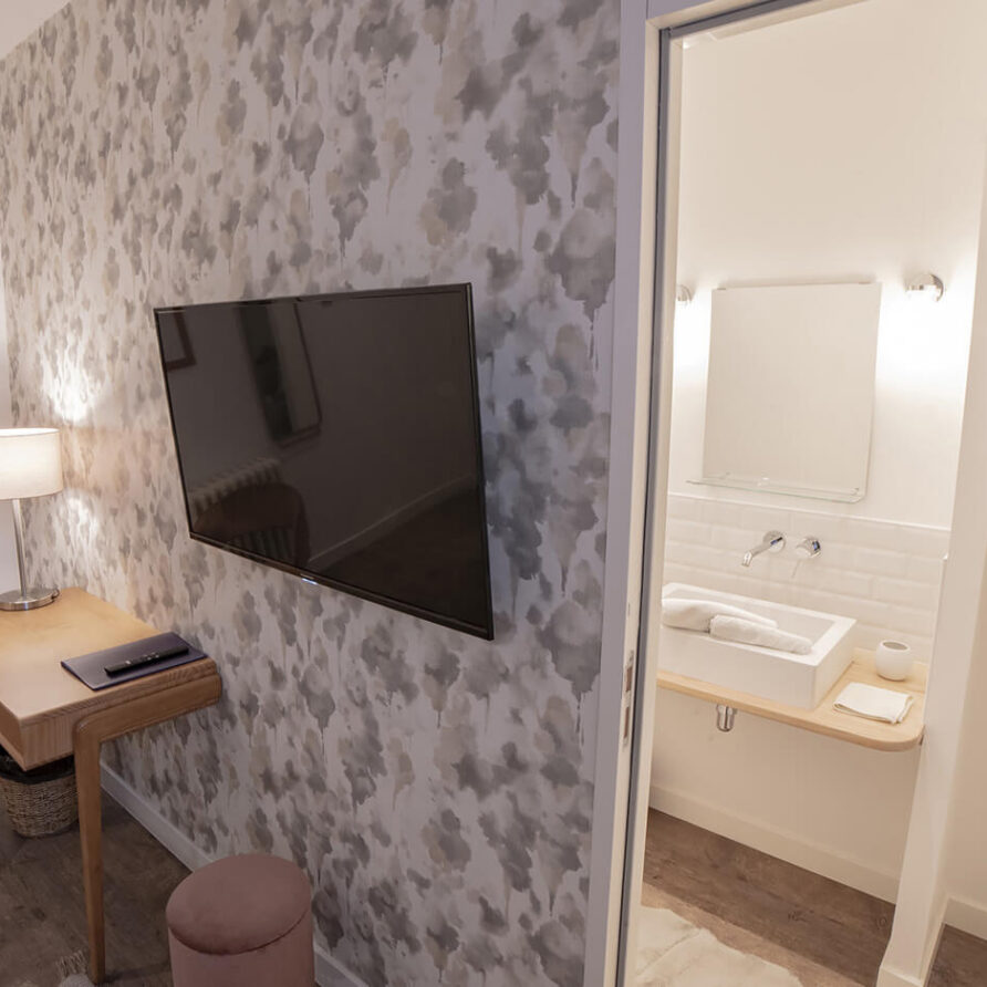 La chambre cosy de l'Atelier - Télévision